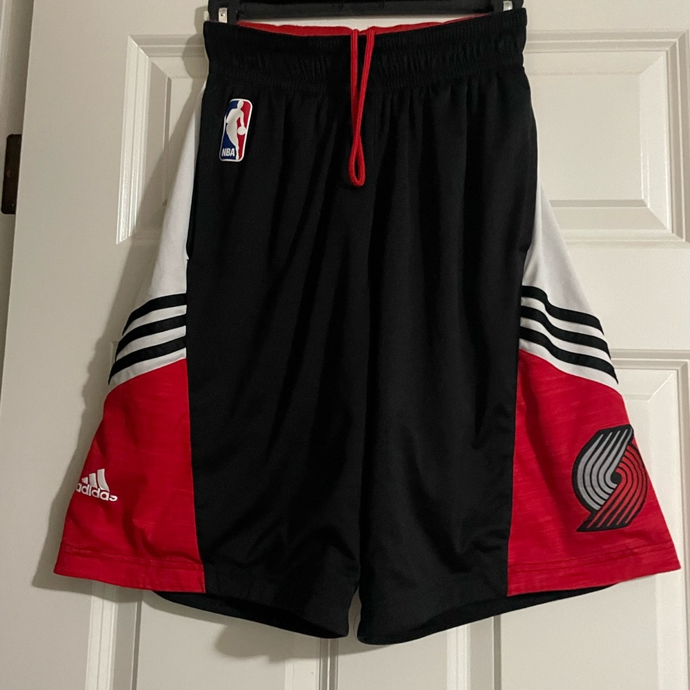 Men’s adidas trailblazers shorts